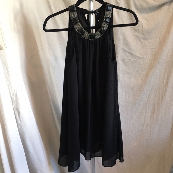 Max Studio Chiffon tunic with beaded collar - Picture 2 of 6